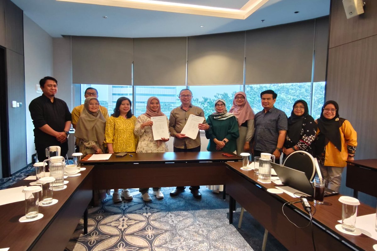 Berita Acara Panel Expert Validasi Soal Uji Kompetensi Kolegium Bidan dan Kolegium Terapis Gigi dan Mulut